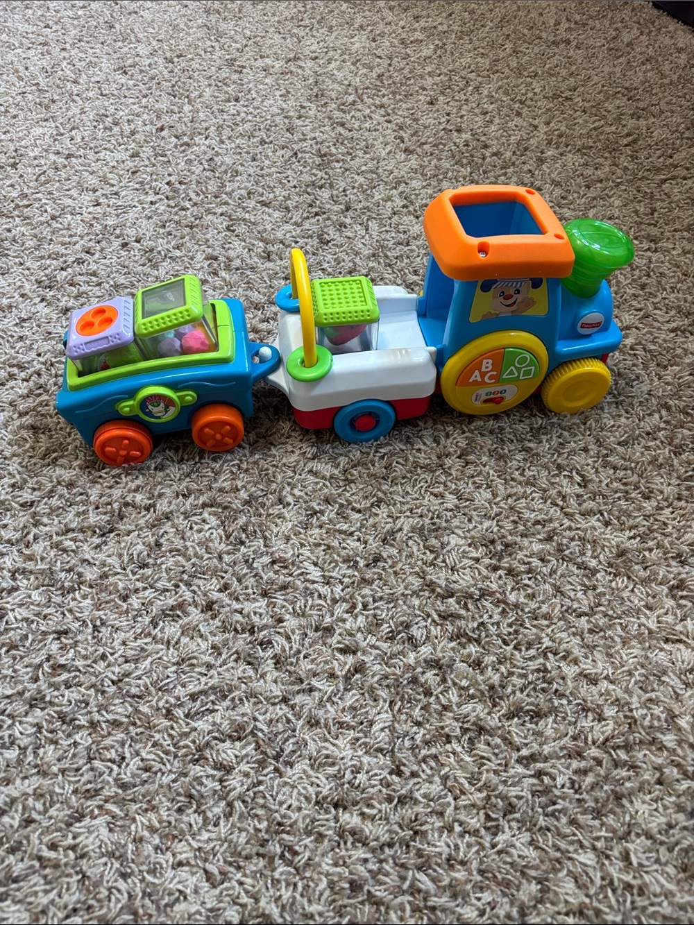 Fisher-Price Laugh & Learn First Words Crawl-Along Learning Train